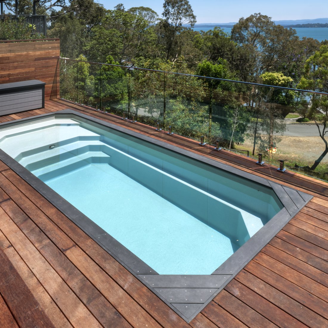 Relax fiberglass pool range
